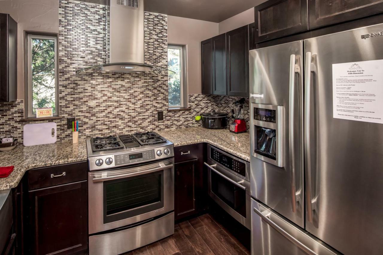 Fifth Dimension, 2 Bedrooms, Wifi, Hot Tub, Game Table, Grill, Sleeps 4 Рюидозо Екстериор снимка
